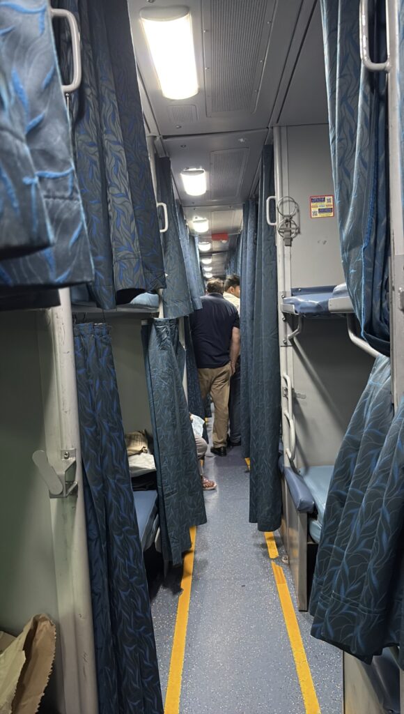 Prayagraj Express 2nd AC Tier 2 AC - Delhi Prayagraj Varanasi Trip