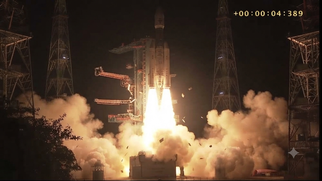 Isro latest satellite EOS 05 live launch from Sriharikota